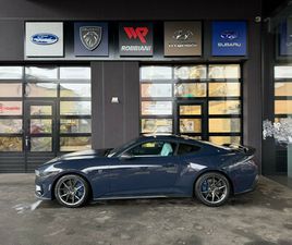 MUSTANG FASTBACK 5.0 V8 DARK HORSE AUTOMAT