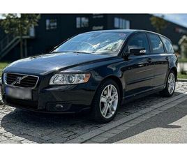 VOLVO V50 VOLVO V50 2.0D DYNAUDIO VOLLEDER SITZHEIZUNG KLIMA