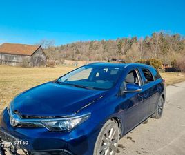 TOYOTA AURIS TOURING SPORTS