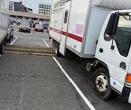 GMC W SERIES 2001 GMC 20 FT BOX TRUCK , LIFT GATE READY TO WORK