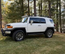 2012 TOYOTA FJ CRUISER