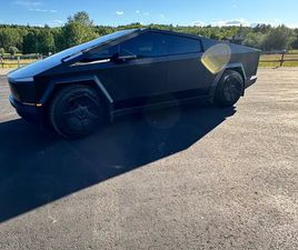 TESLA CYBER TRUCK FOUNDATION SERIES