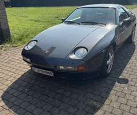 PORSCHE 928