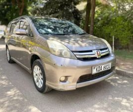 TOYOTA ISIS TOYOTA ISIS - 2013