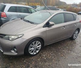 TOYOTA AURIS 1.8 HYBRYDA JASTRZĘBIE-ZDRÓJ - SPRZEDAJEMY.PL