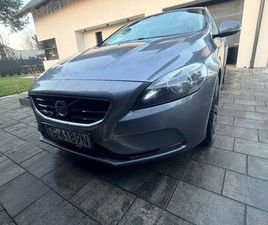 VOLVO V40 D4 VOLVO V40 D4 DRIVE-E R-DESIGN KINETIC