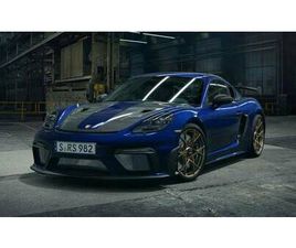 PORSCHE 718 CAYMAN GT4 RS