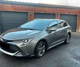 TOYOTA COROLLA HYBRIDE TOURING SPORT TREK, ATTACHE REMORQUE + BARRES DE TOIT