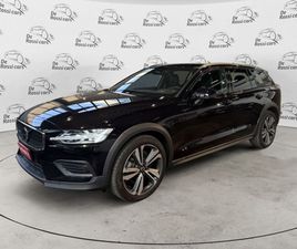 V60 CROSS COUNTRY V60 CROSS COUNTRY B4 (D) AWD AUTOMATICO