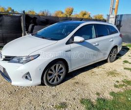 TOYOTA AURIS TOURING SPORTS 1.8 HSD EXECUTIVE SKYVIEW (AUTOMATA) HYBRID ! RITKASÁG !EGYEDI RENDELÉS A RENDELHETŐ ÖSSZES EXTRÁVAL !