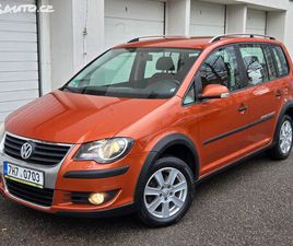 VOLKSWAGEN CROSSTOURAN VOLKSWAGEN TOURAN CROSS 1.4I 7.MÍST NOVÁ STK, TZ