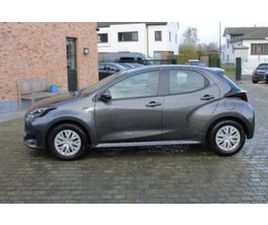 ② TOYOTA YARIS HYBRID 1.5 VVT-I AUTOMAAT BWJ 12/2021 6000KM !! — TOYOTA — 2EMEMAIN