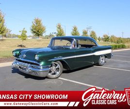 1957 PONTIAC CHIEFTAIN