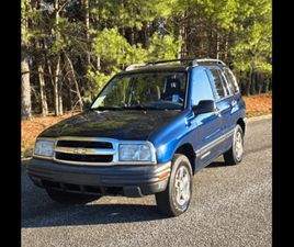 2004 CHEVROLET TRACKER
