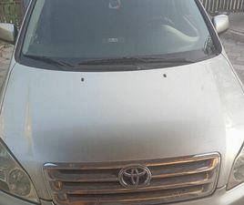 TOYOTA AVENSIS VERSO