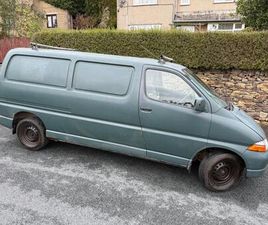 2001 TOYOTA HIACE 2.4D MANUAL GREEN PANEL VAN DIESEL MANUAL