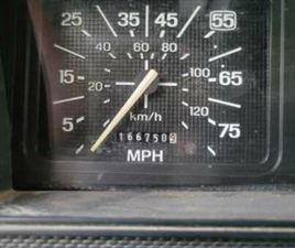 1998 FORD F700 24FT BOX TRUCK