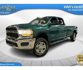 USED 2022 RAM 2500 TRADESMAN CREW CAB 4X4 8’ BOX