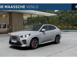 BMW IX2 EDRIVE20 HIGH EXECUTIVE M SPORT / PANORAMADAK / TREK — BMW — MARKTPLAATS