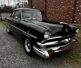 1953 FORD CUSTOMLINE