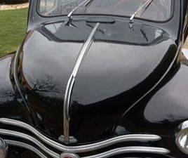 RENAULT 4CV VOITURE DE COLLECTION