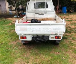 VÉHICULE UTILITAIRE BENNE