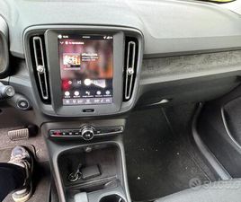 VOLVO XC40 ESSENTIAL B3