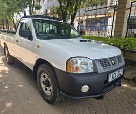 NISSAN NP 300 - 2013