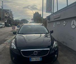 VOLVO V40 CROSS COUNTRY D2 VOLVO V40 CROSS COUNTRY D2 1.6 SUMMUM S/B-XENO