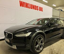 D4 AWD GEARTRONIC MOMENTUM GPS SKINN VÄRMARE