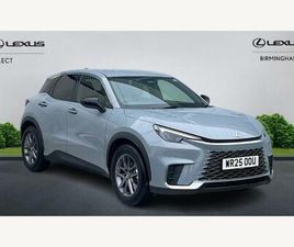 LEXUS LBX 1.5 VVT-IE PREMIUM SUV 5DR PETROL HYBRID E-CVT EURO 6 (START/STOP) (136 PS)-/