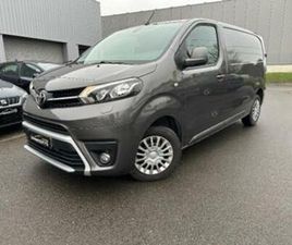 ② TOYOTA PROACE LICHTE VRACHT, 2.0 TDI AUTOMAAT 177 PK CARPLAY — TOYOTA — 2EMEMAIN