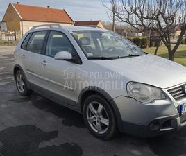 VOLKSWAGEN CROSS POLO