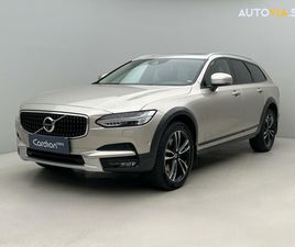 VOLVO V90 CC D5 AWD PRO AUT CZ ZA 28 805 €