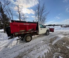 PLOW TRUCK EXTREMELY LOW KMS
