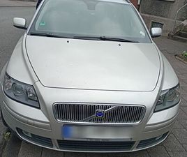 VOLVO V50 2.4 AUTOMATIK MIT GASANLAGE & ANHÄNGERKUPPLUNG