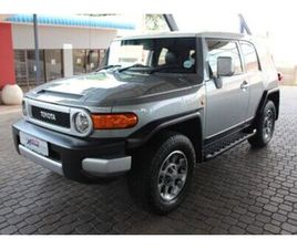 2013 TOYOTA FJ CRUISER 4.0 V6