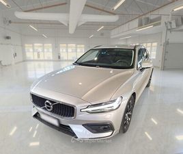 VOLVO V60 B4 D AUTOM. MOMENTUM BUSINESS PRO MY22 5 PORTE STATION WAGON