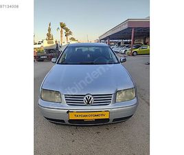 VOLKSWAGEN BORA 1.6 PACIFIC