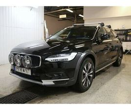 B4 AWD, MOMENTUM,PANORAMA,LUFTFJÄDRING,NAVI,VÄRMARE,VOC