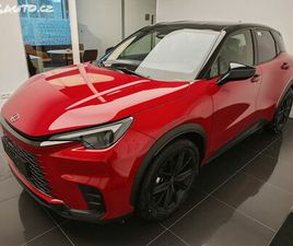 LEXUS LBX VIBRANT EDITION