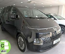 HYUNDAI - STARIA
