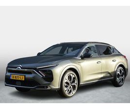 130PK AUTOMAAT BUSINESS PLUS | LEDER | NAVIGATIE |