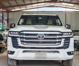 TOYOTA LAND CRUISER TOYOTA LANDCRUISE 2023MODEL VXR 4.0 PETROL ENGINE COLOUR WHITE PUSH START TRANSMISSION AUTOMATIC INT