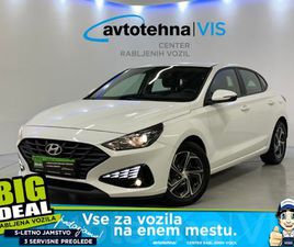 HYUNDAI I30 FASTBACK 1.0 T-GDI 120 FAMILY COMFORT FASTBACK + JAMSTVO, 2022 GOD.