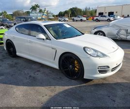 PORSCHE PANAMERA 4