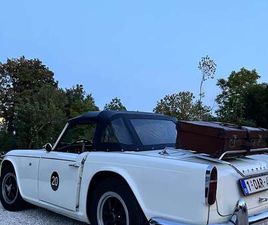 TRIUMPH TR4