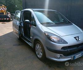 PEUGEOT 1007 NEOPATENTATI AUTOMATICO