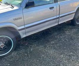 ***1989 MAZDA B2200 TRUCK***