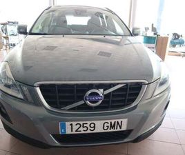 VOLVO XC60 2.4D AWD MOMENTUM